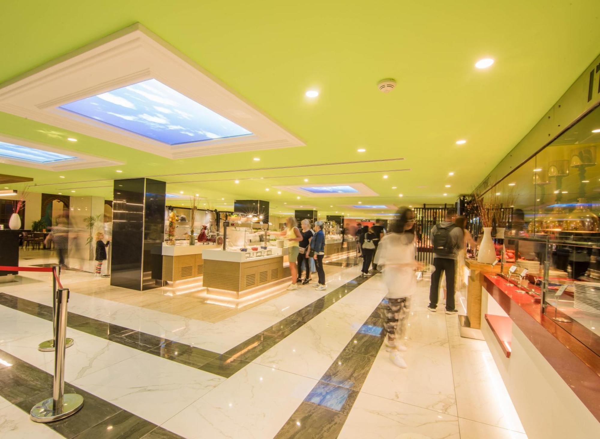 Sentido Reef Oasis Aqua Park Resort シャルム・エル・シェイク エクステリア 写真 The interior of the mall