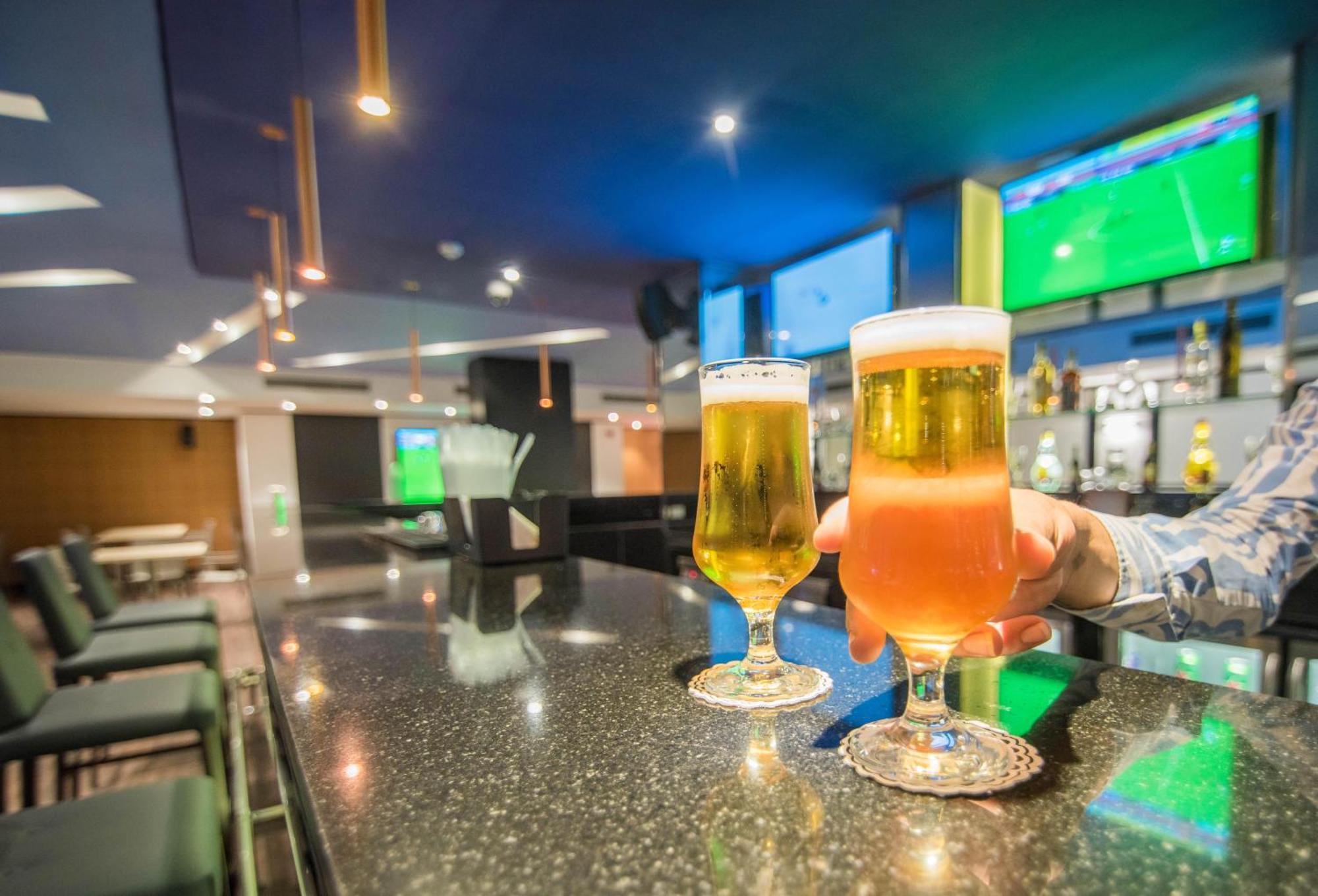 Sentido Reef Oasis Aqua Park Resort シャルム・エル・シェイク エクステリア 写真 The bar at the Emirates Stadium