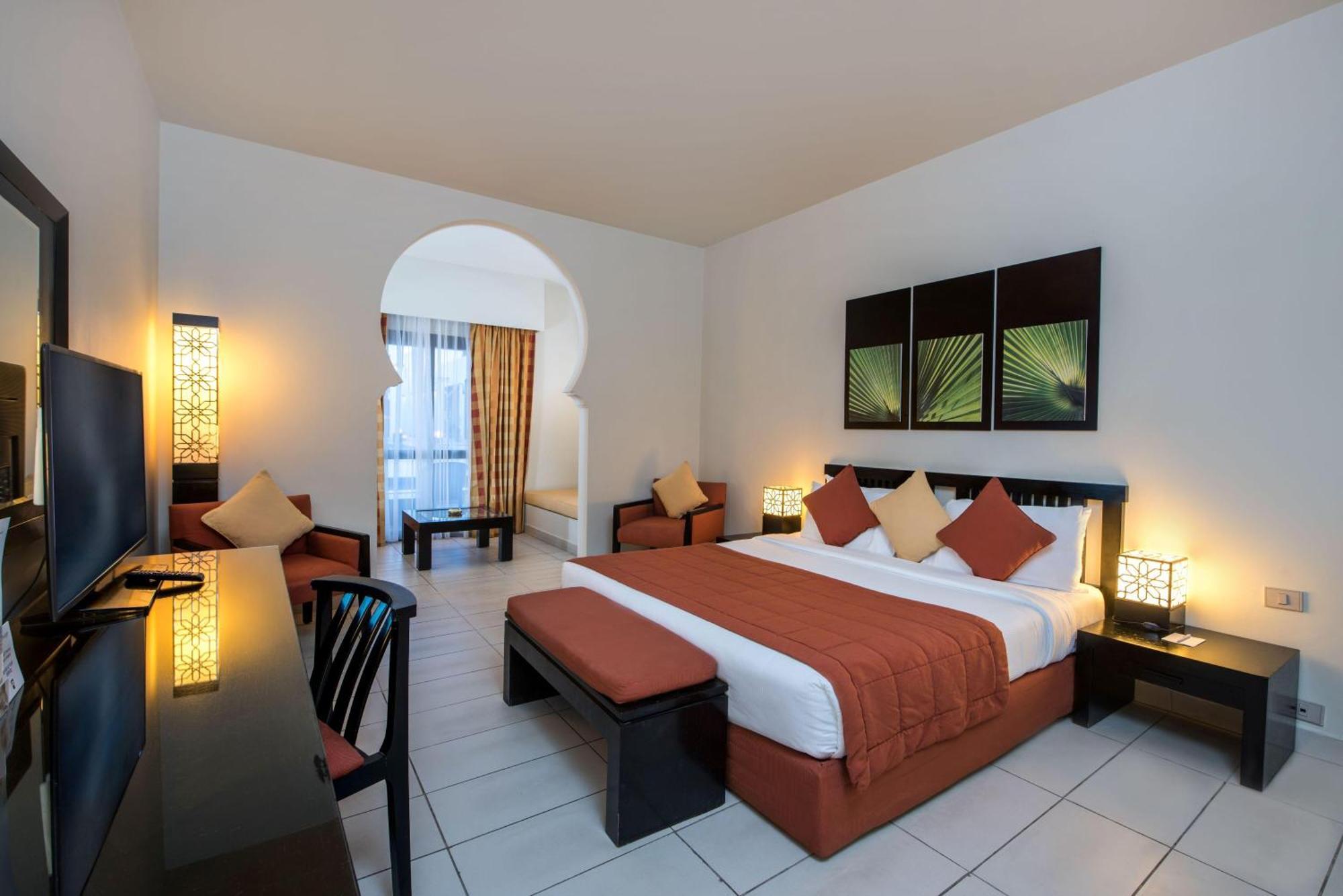 Sentido Reef Oasis Aqua Park Resort シャルム・エル・シェイク エクステリア 写真 A room at the hotel
